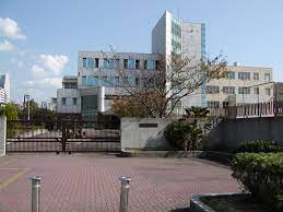 中学校　大阪市立難波中学校（中学校）まで538m