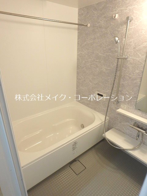 バス・シャワールーム　※別部屋のお写真になります。
