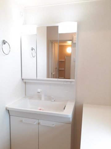 洗面設備　広い洗面スペースです★