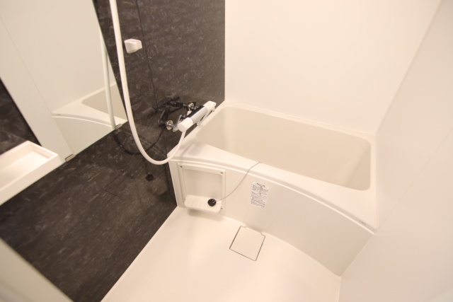 バス・シャワールーム　※別室の参考写真の為、現況優先です。