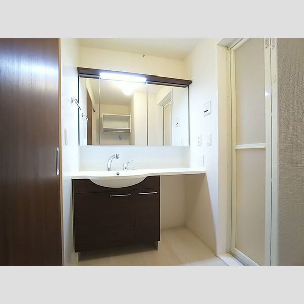 洗面設備　洗髪洗面化粧台