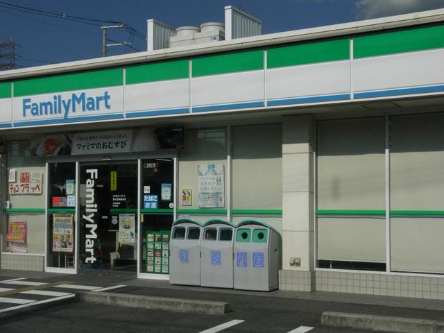 コンビニ　ファミリーマート東大阪善根寺店（コンビニ）まで630m