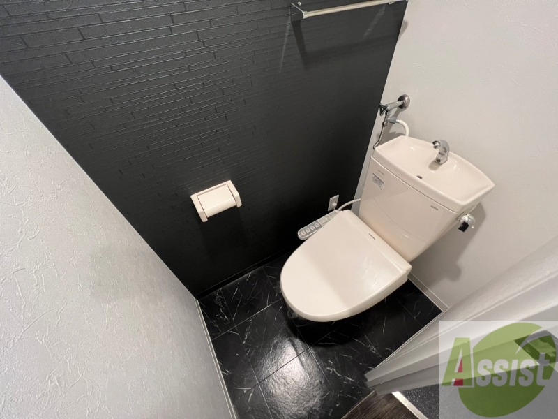 トイレ　ウォシュレット機能がついたトイレ。安心して使用できますね。