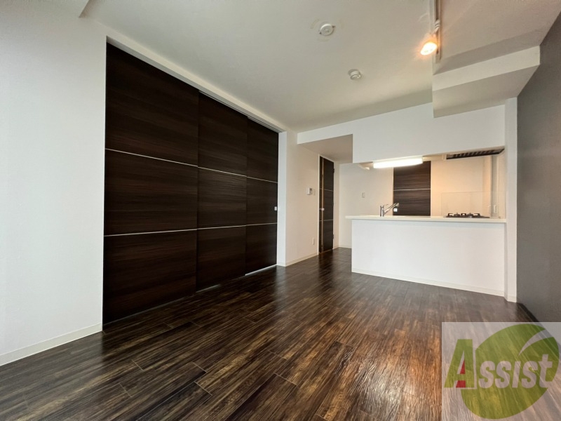 居室・リビング　広くてキレイなお部屋が広がっていて、充実した生活が送れそう。