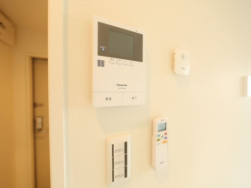 セキュリティ　ＴＶモニター付インターホン　同仕様写真