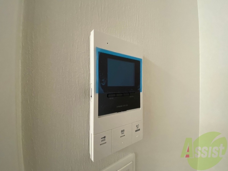 セキュリティ　モニタ付インターホンです。セキュリティ面も安心ですね！