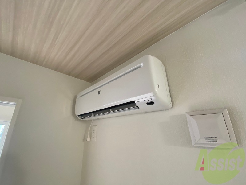 その他設備　リビングにはエアコンがあります！夏も快適です！