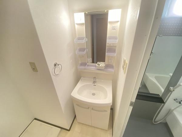 洗面設備　独立洗面台！