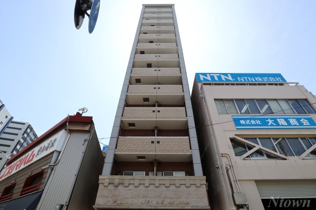 建物外観　落ち着いた雰囲気の外観です