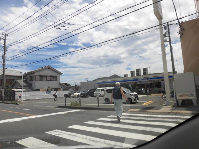 コンビニ　ローソン（コンビニ）まで430m