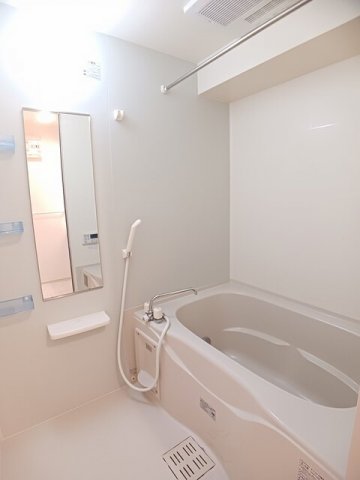 バス・シャワールーム　日々の疲れを癒すお風呂付です