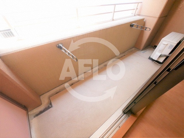 バルコニー　アヴァンセクール西天満5丁目　バルコニー