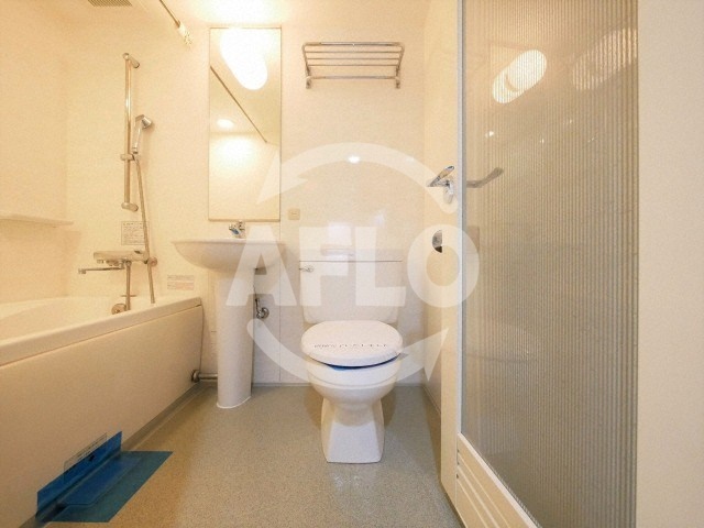 トイレ　アヴァンセクール西天満5丁目　トイレ