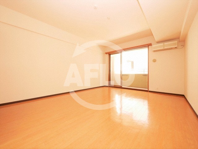 居室・リビング　アヴァンセクール西天満5丁目　洋室