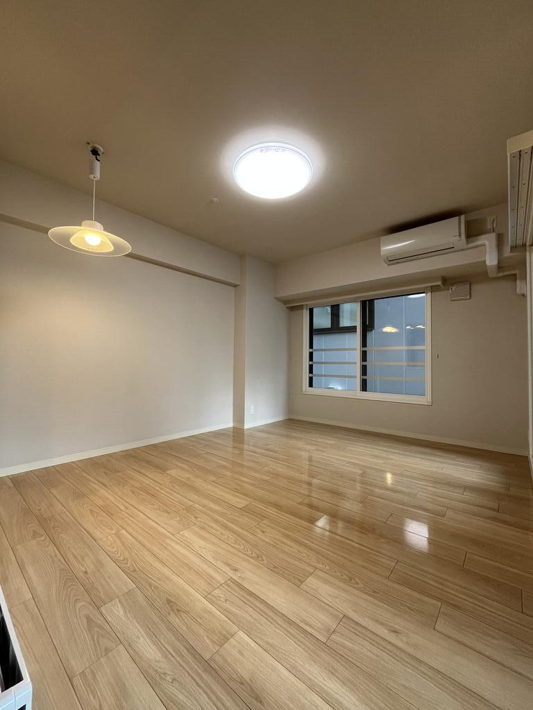 居室・リビング　コンパクトなリビングはお掃除もしやすいです。