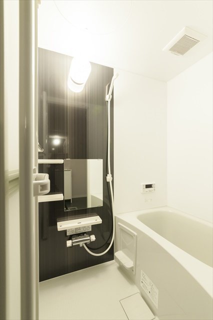 バス・シャワールーム　追い炊き機能付