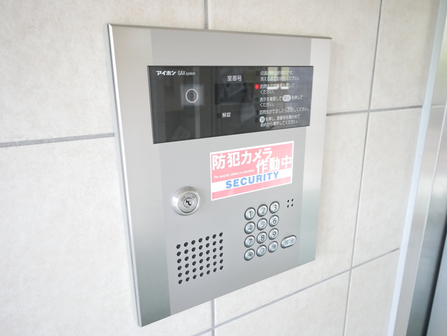 エントランス　★オートロック付でセキュリティも安心ですね★