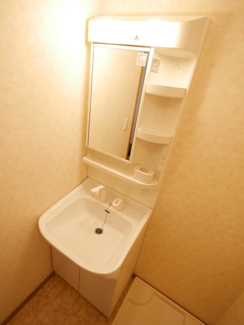 洗面設備　★人気の独立洗髪洗面化粧台で朝の準備にも便利ですね★