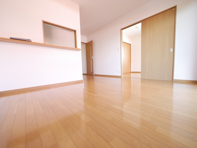 居室・リビング　★フローリングの綺麗なリビングルームですね★