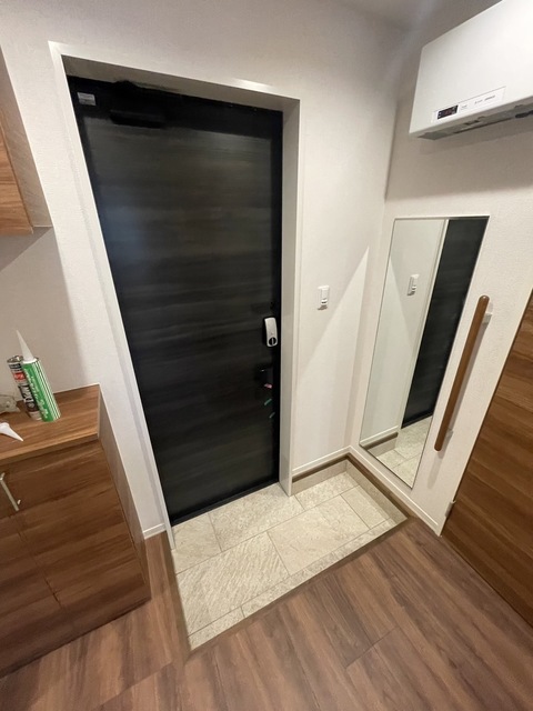 玄関　別部屋参考写真です
