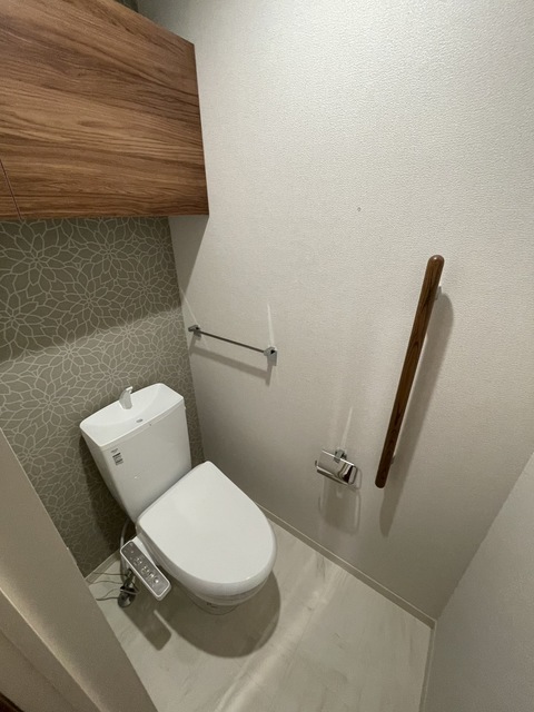 トイレ　別部屋参考写真です