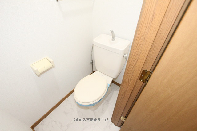 トイレ　落ち着いたトイレです ニュークレストールソフィアB棟　101