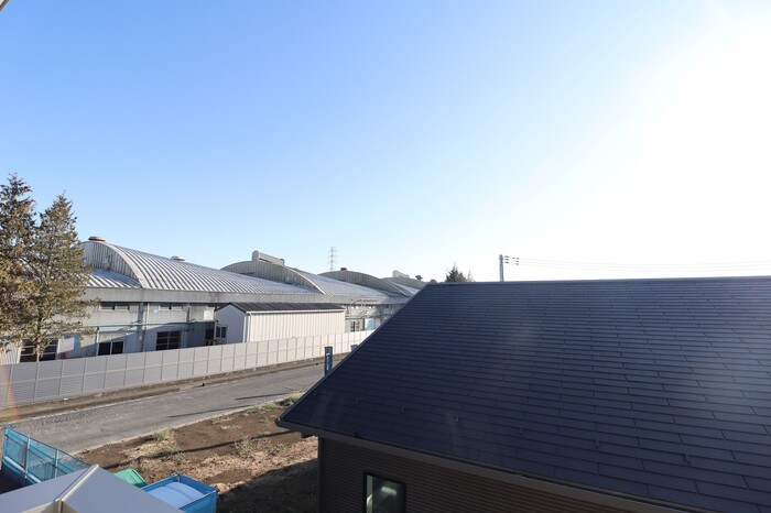 バルコニー　南面バルコニーで日当たり良好です。