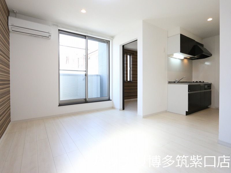 居室・リビング　写真は別号室イメージの為、現状を優先致します