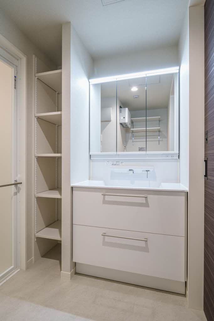 洗面設備　洗面化粧台