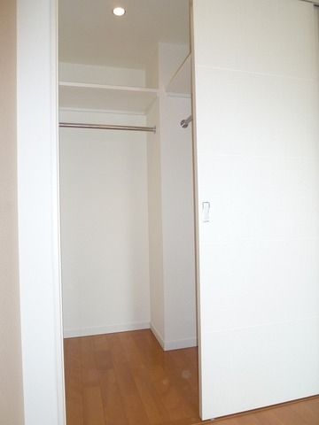 収納　ウォークインクローゼット