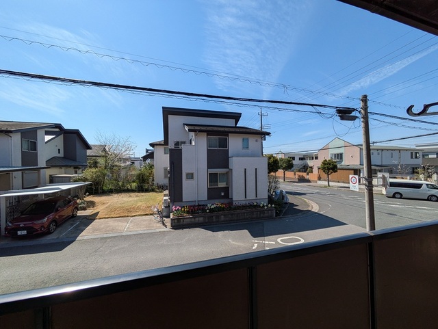 眺望　前面は道路です。