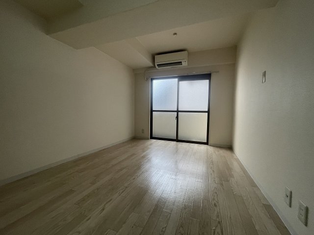 居室・リビング　居間です