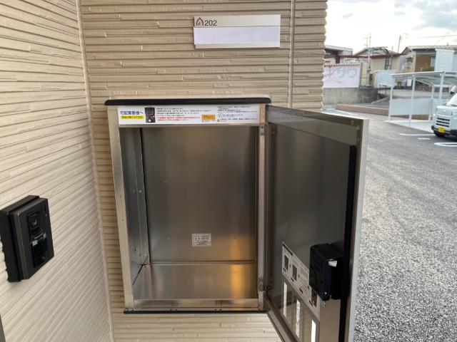 玄関　宅配ボックス（イメージ）