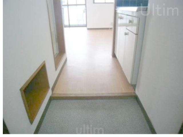 玄関　※別のお部屋のお写真です。御参考までに。