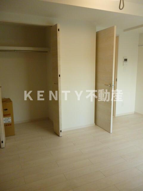 その他部屋・スペース　使い勝手のいい寝室です