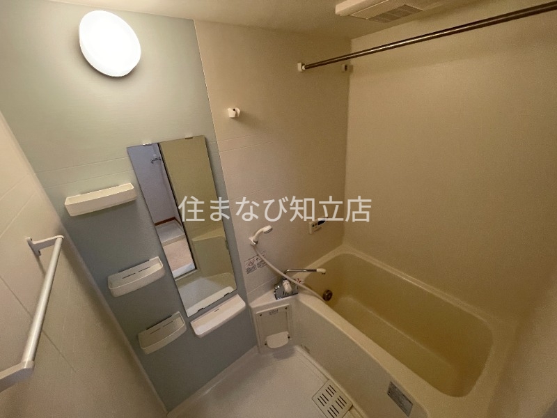 バス・シャワールーム　同型別部屋写真