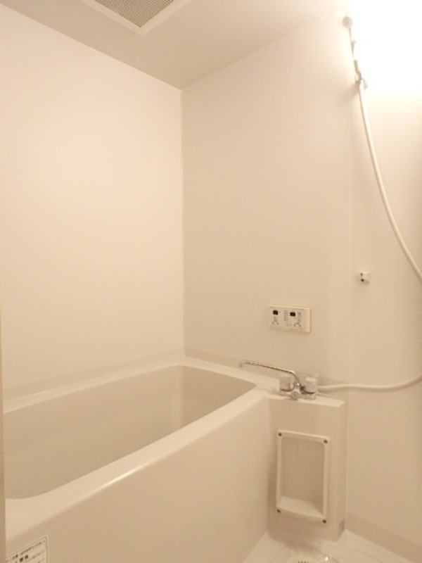 バス・シャワールーム　図面と現状に相違がある場合には現状を優先