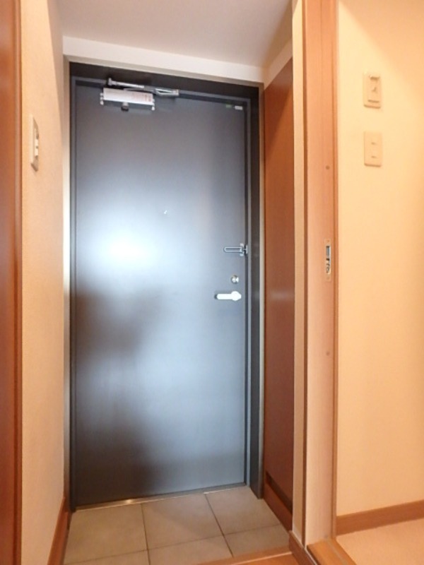 玄関　図面と現状に相違がある場合には現状を優先