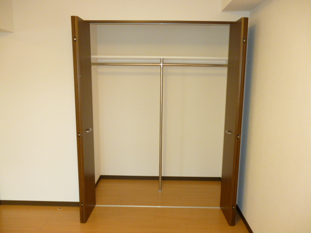 収納　リビング、クローゼット付