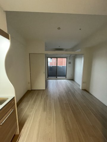 居室・リビング　同建物反転タイプを表示しています