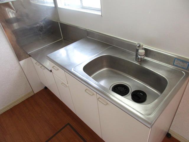 キッチン　調理用のスペースもあります。