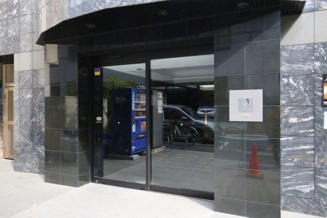 エントランス　エントランス