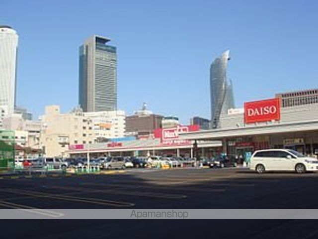 ショッピングセンター　マックスバリュ（ショッピングセンター）まで750m