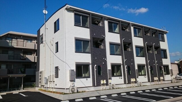 建物外観　外観は落ち着いています