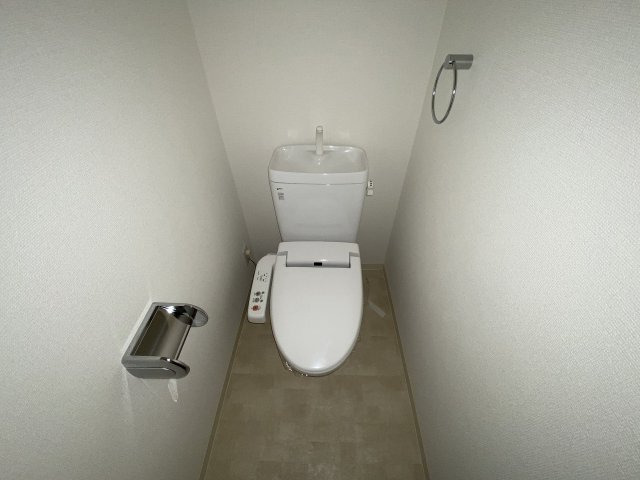トイレ　清潔感のあるトイレです