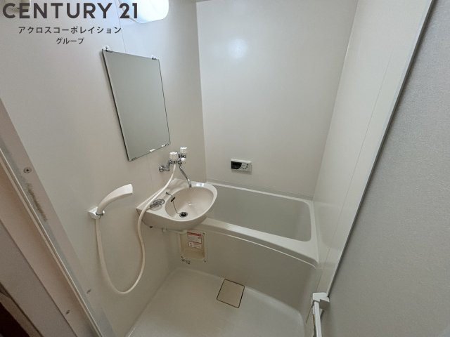 バス・シャワールーム　バストイレ別でおすすめです☆