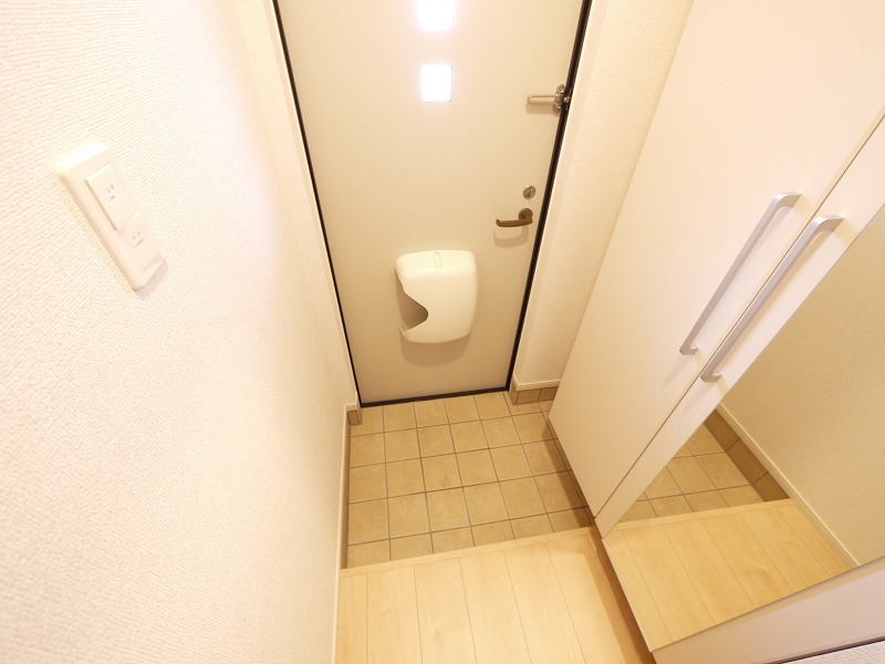 玄関　落ち着いた玄関です