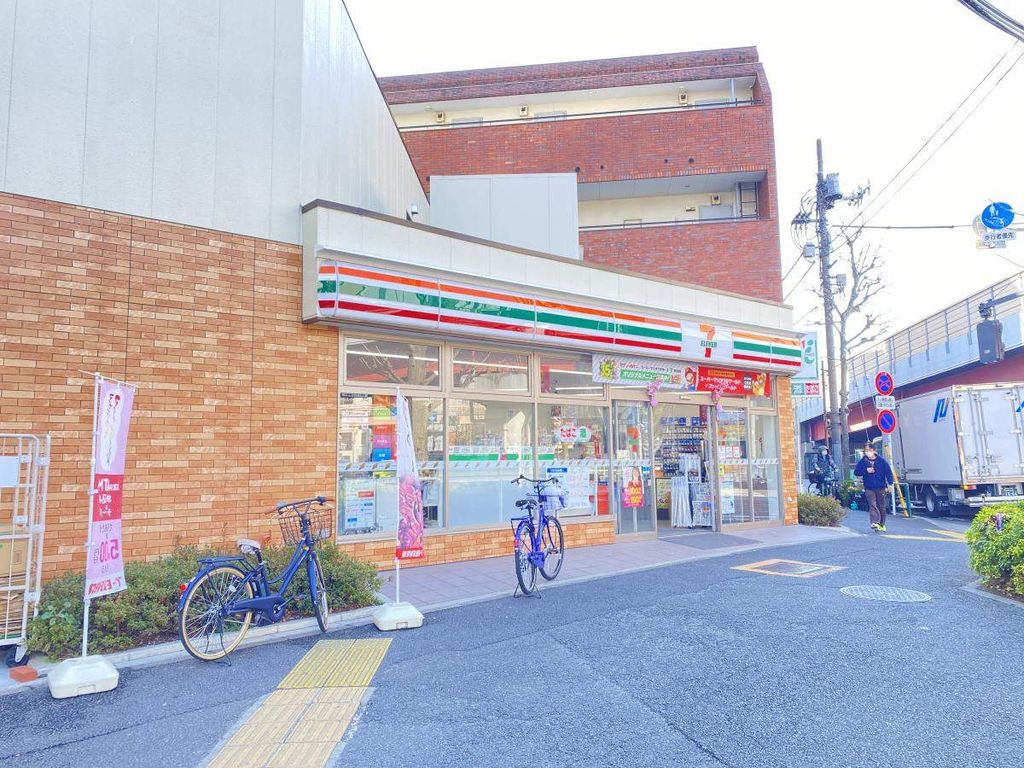 コンビニ　セブン-イレブン 高円寺陸橋南店（コンビニ）まで180m