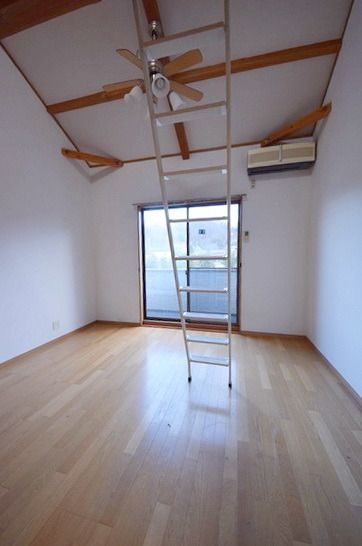 居室・リビング　～明るい居室で暮らしていると毎日が明るくなりますね～