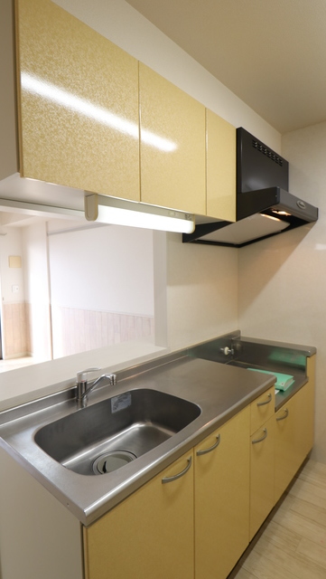 キッチン　※別部屋参考写真